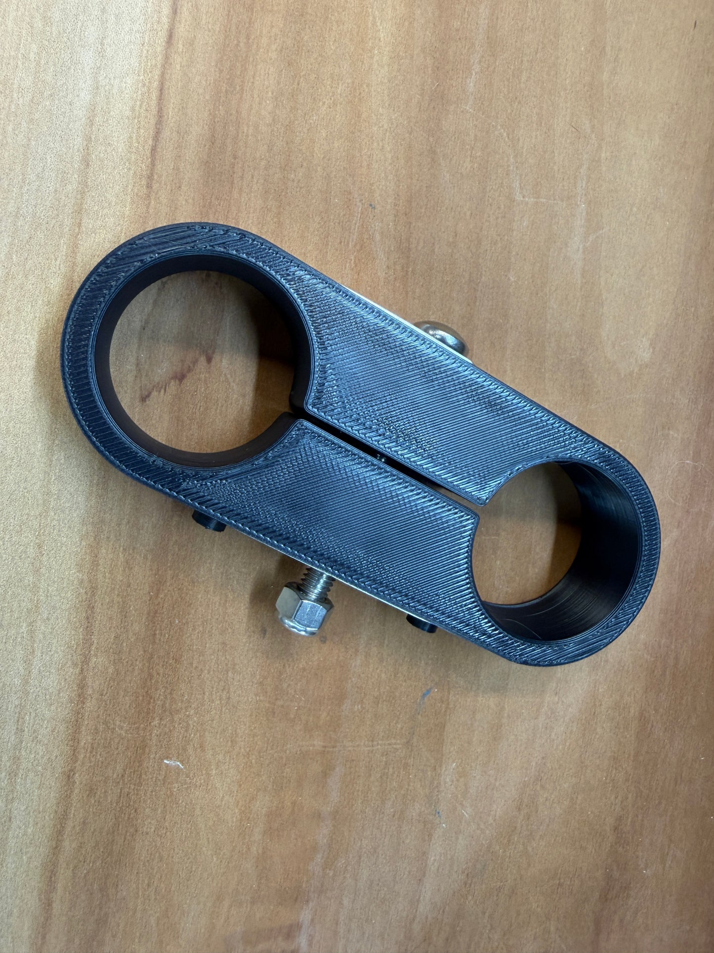 Double Rod Locking Carrier